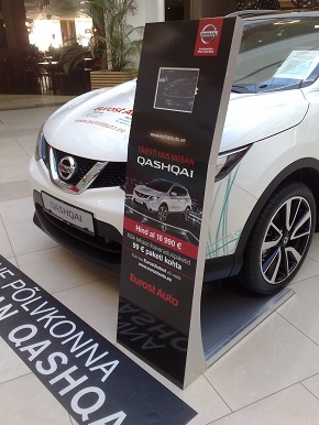 Reklaamstend Nissan Qashqai reklaamikampaaniaks